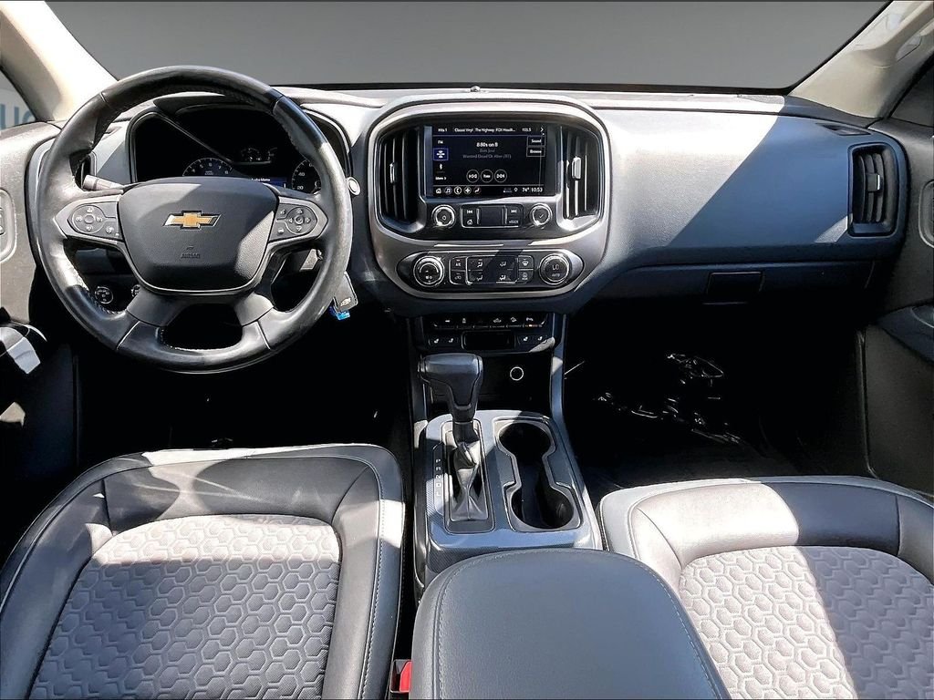 Used 2021 White Chevrolet Z71 image 18
