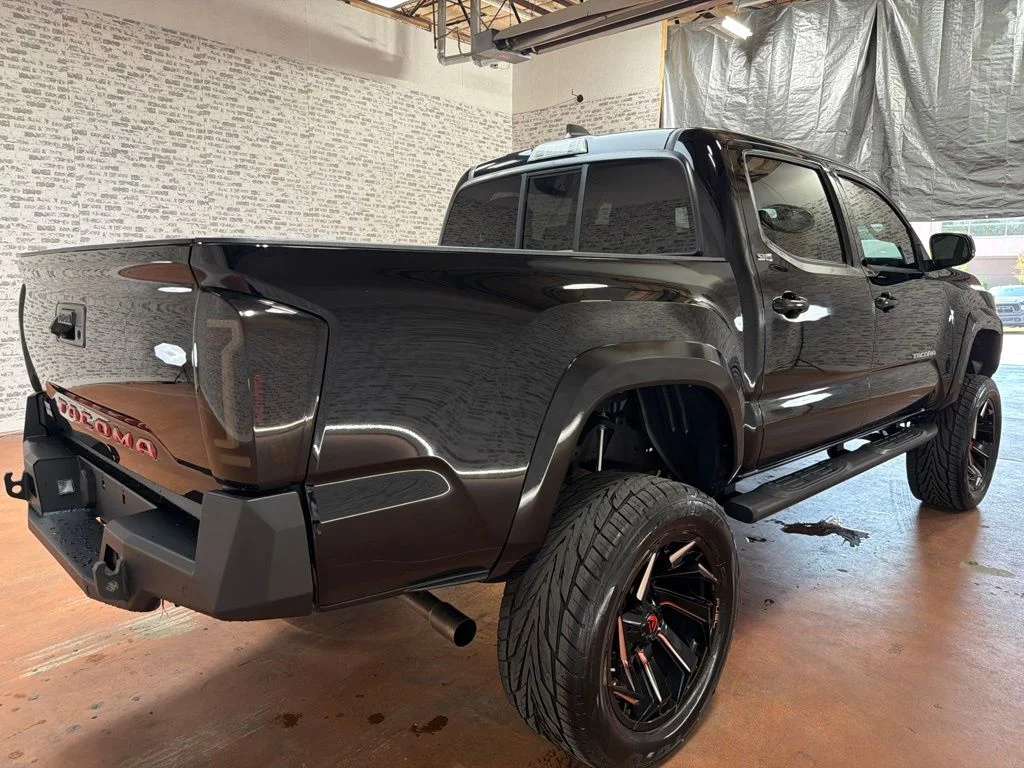 Used 2021 Midnight Black Metallic Toyota SR5 image 7