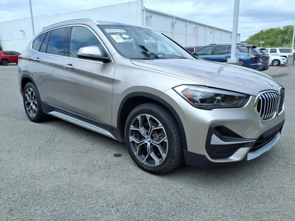 Used 2021 Cashmere Silver Metallic BMW xDrive28i image 8