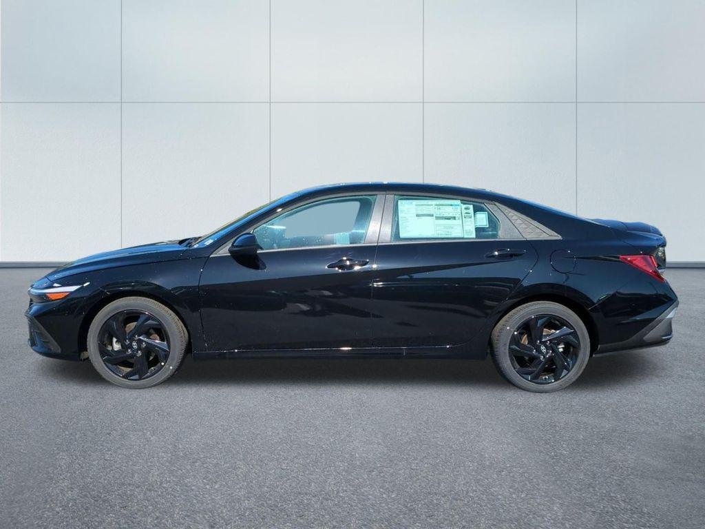 New 2026 Black Hyundai SEL Sport image 3