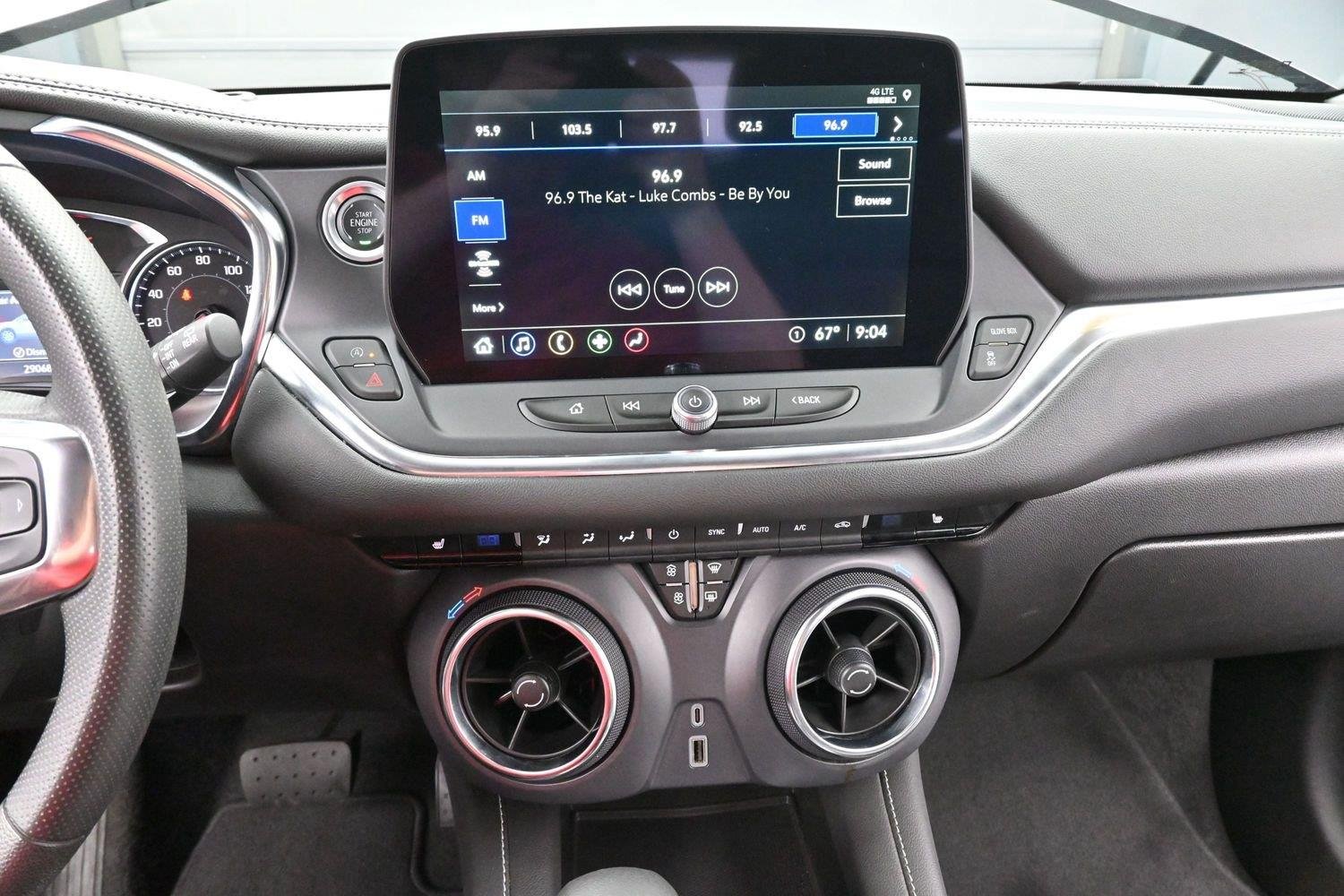 Used 2025 Black Chevrolet 2LT image 21