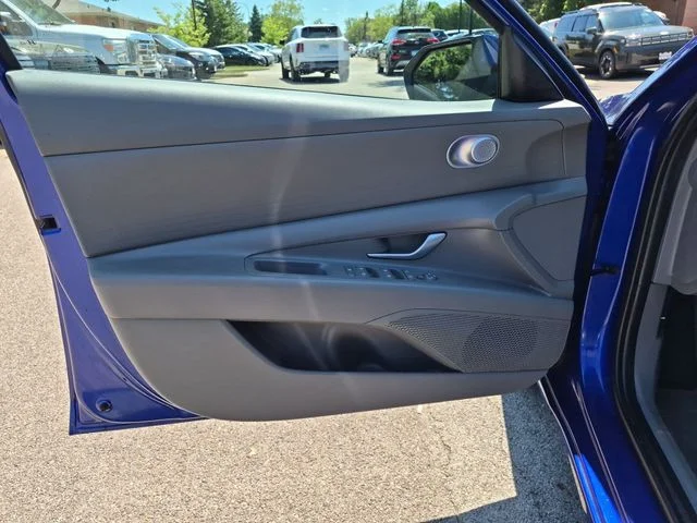 Certified Used 2024 Blue Hyundai SEL image 12