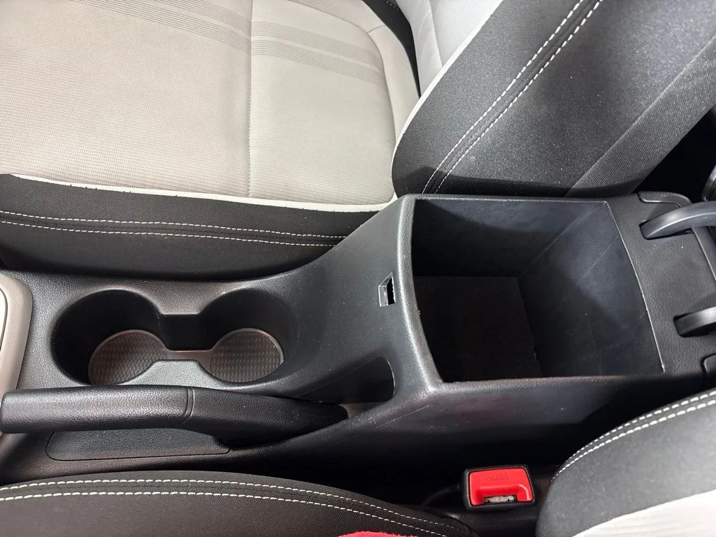 Used 2025 Black Hyundai SEL image 39