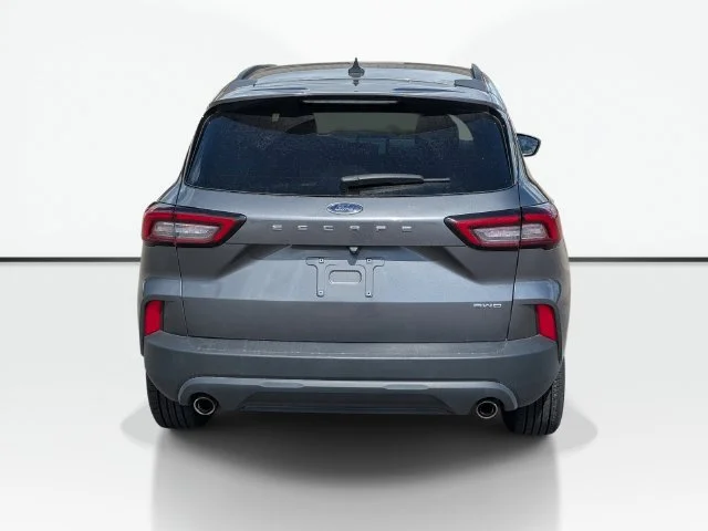 Used 2025 Gray Ford ST-Line Select image 8