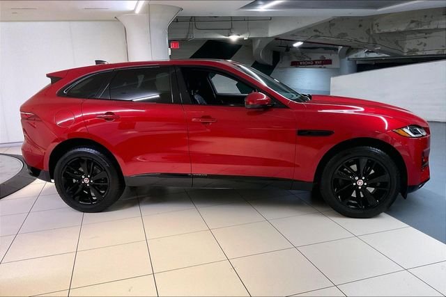 Used 2023 Red Jaguar P250 S image 9