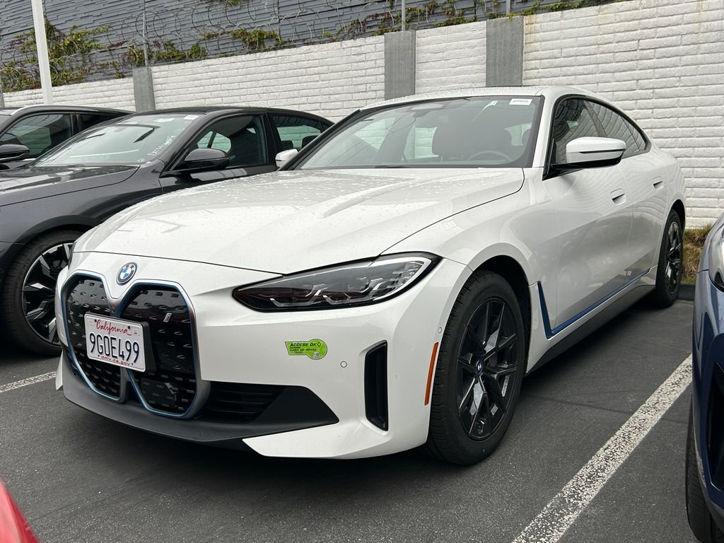 Certified Used 2023 Alpine White BMW eDrive35 image 2