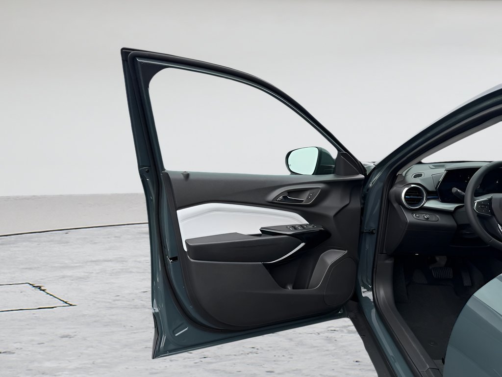 2026 Chevrolet Trax LT - Photo 11