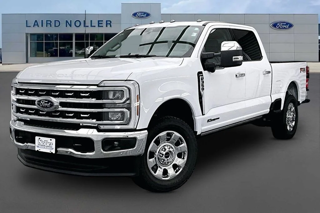 2026 Ford F-350 Lariat 4x4 Crew Cab 6-3/4' Box SRW's photo
