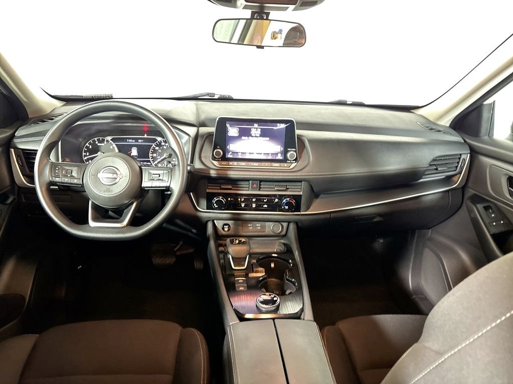 Used 2024 White Nissan S image 12