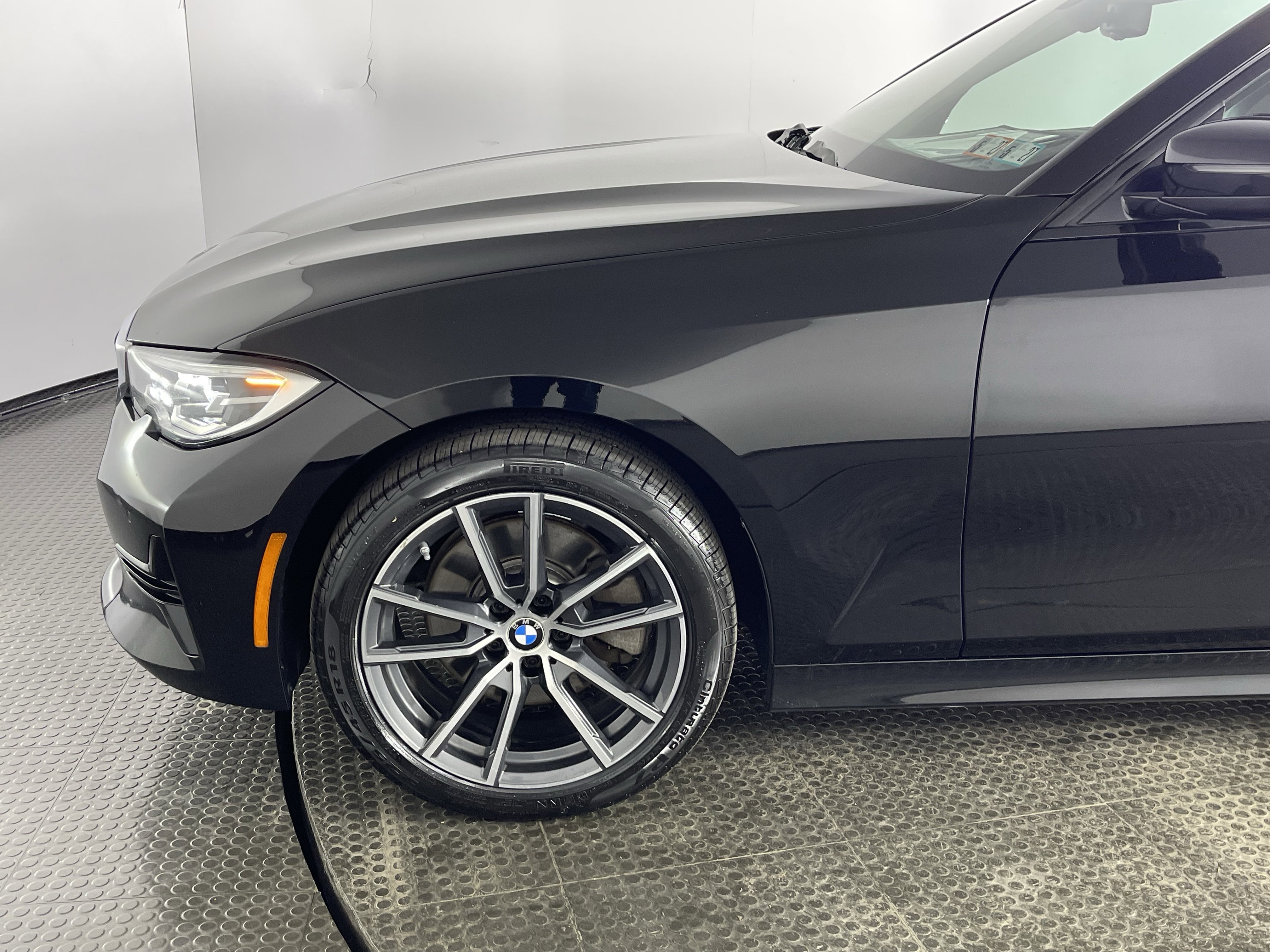 Used 2019 BLACK BMW 330i xDrive image 4