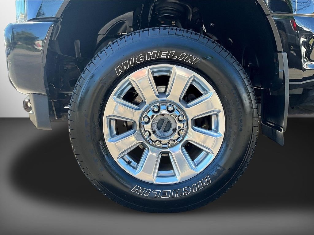 Used 2019 Black Ford Platinum image 34