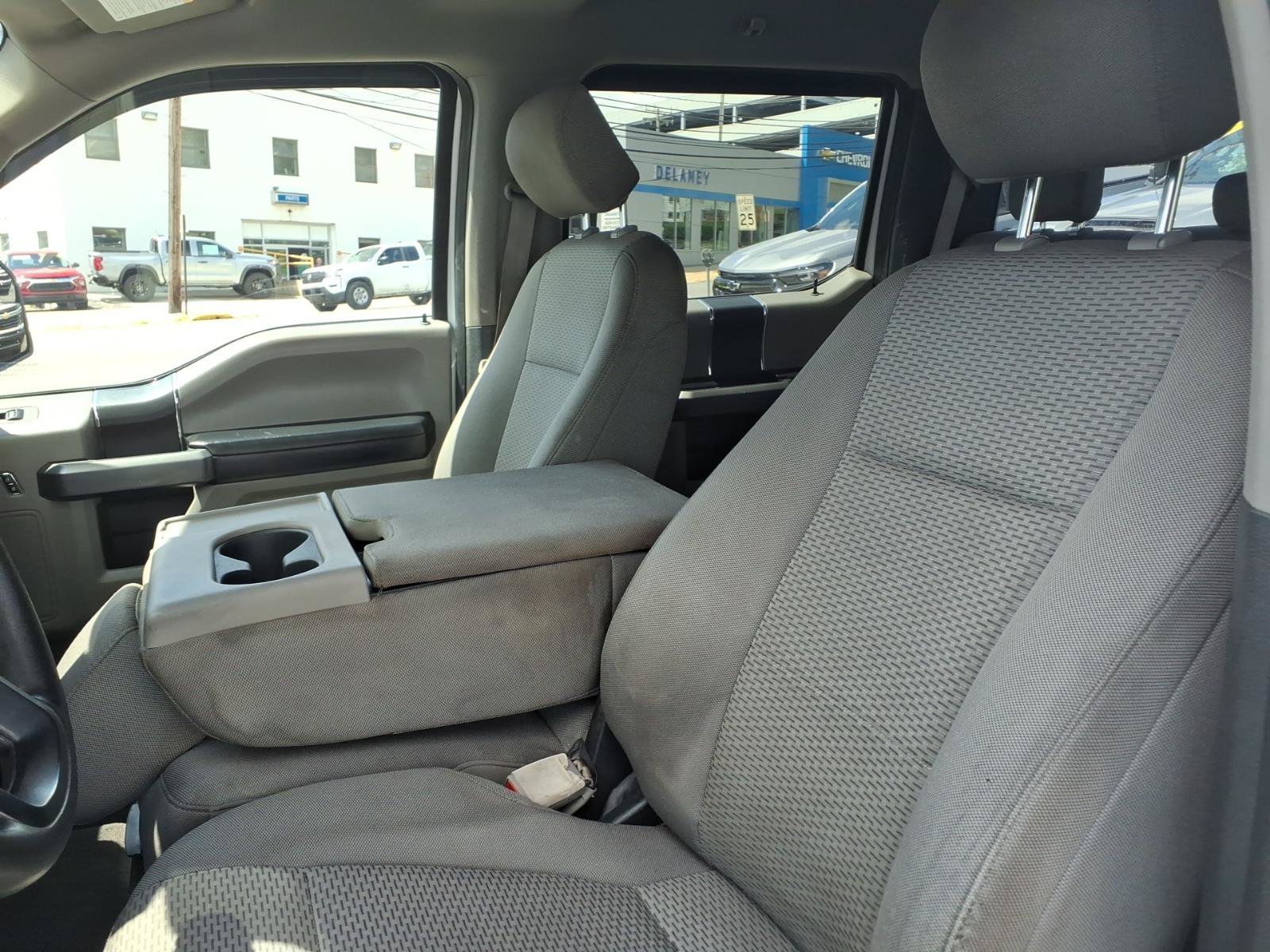 Used 2020 Oxford White Ford XLT image 11
