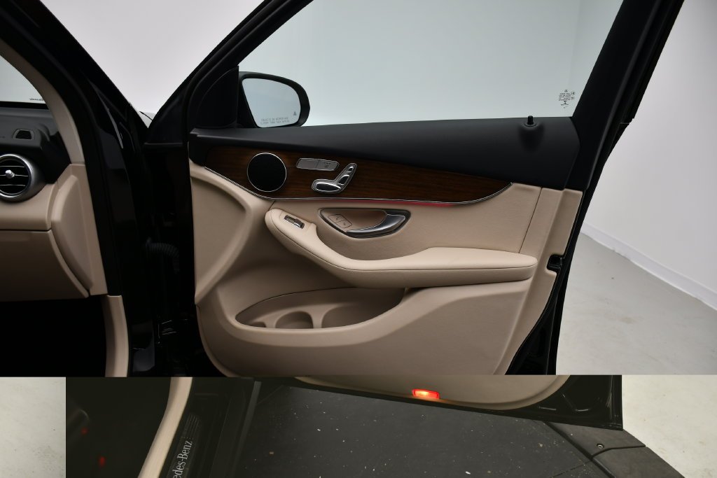 Certified Used 2022 Black Mercedes-Benz GLC 300 image 47