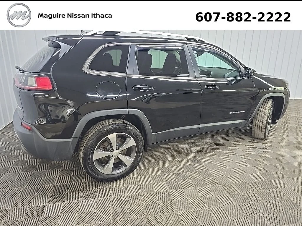 Used 2019 Black Jeep Limited image 4
