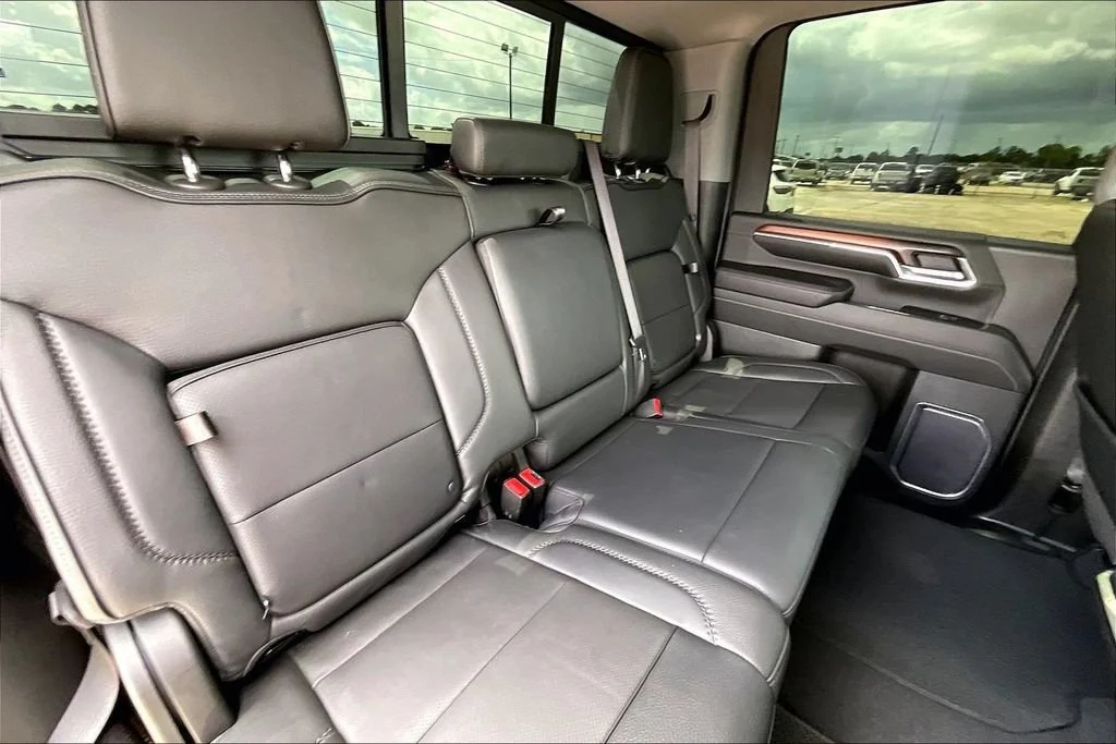 Used 2024 Onyx Black GMC Denali image 22