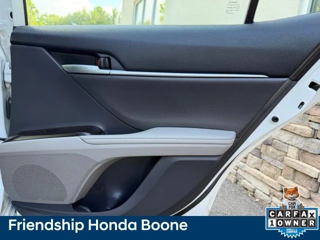 Used 2022 Beige Toyota XLE image 37