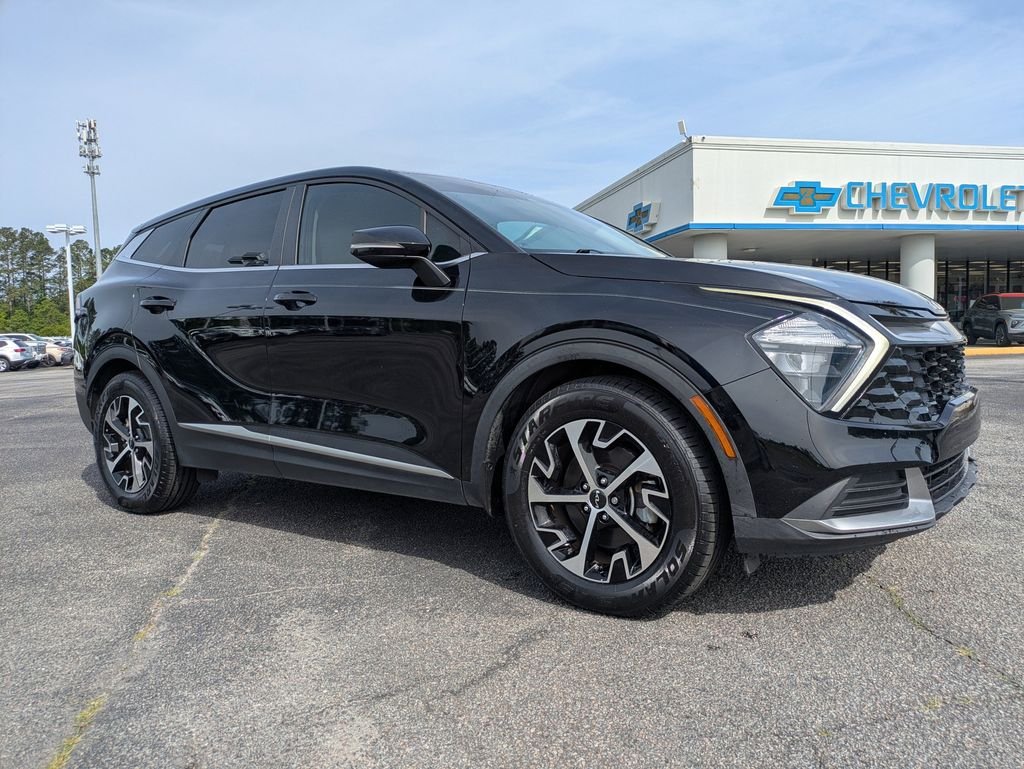 Used 2023 Black Kia EX image 1