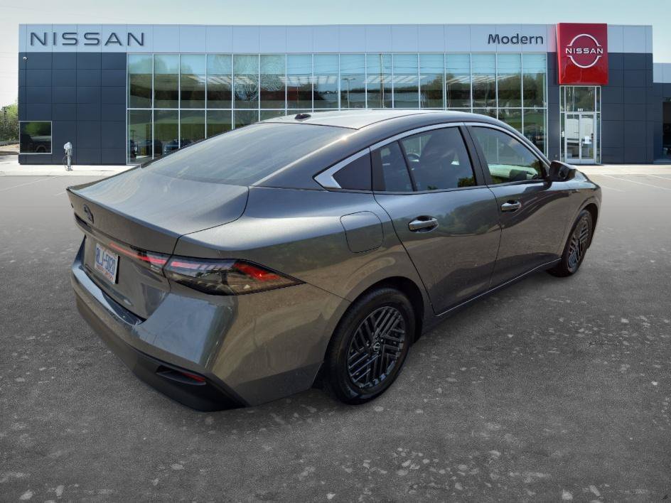 Used 2026 Gun Metallic Nissan SV image 5