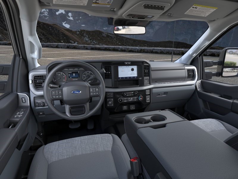 New 2026 Oxford White Ford XLT image 9