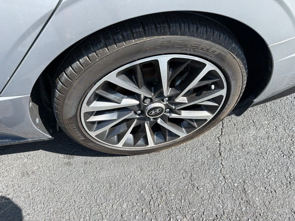 Used 2023 Silver Hyundai Limited image 11