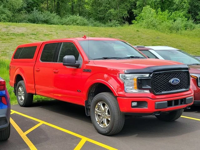 2018 Ford F-150 XLT 4x4 SuperCrew 145 in's photo