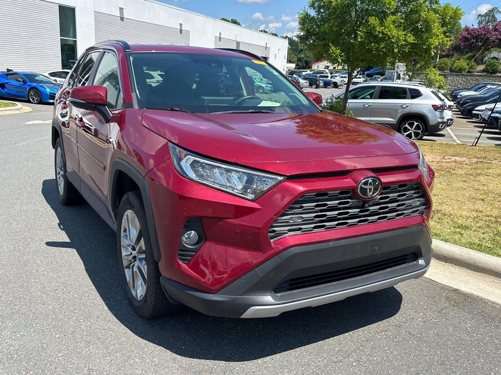 Used 2020 Ruby Flare Pearl Toyota Limited image 7