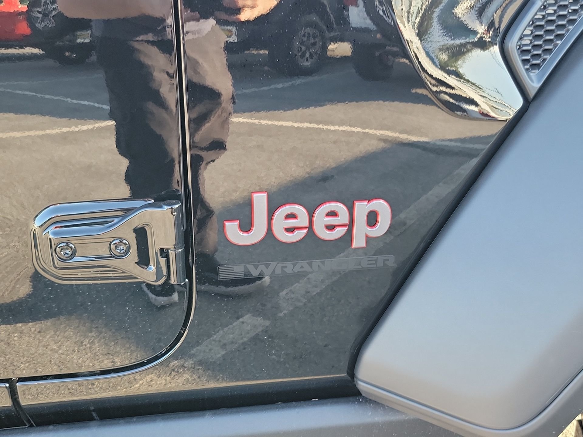 New 2026 Black Clear-Coat Exterior Paint Jeep Rubicon image 22