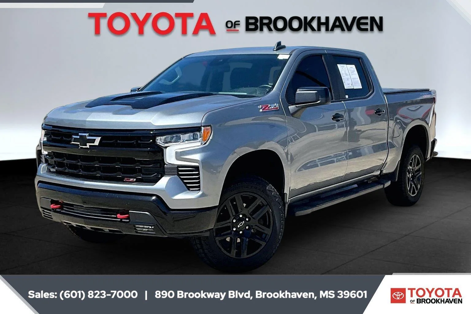 Used 2024 Sterling Gray Metallic Chevrolet LT Trail Boss image 10