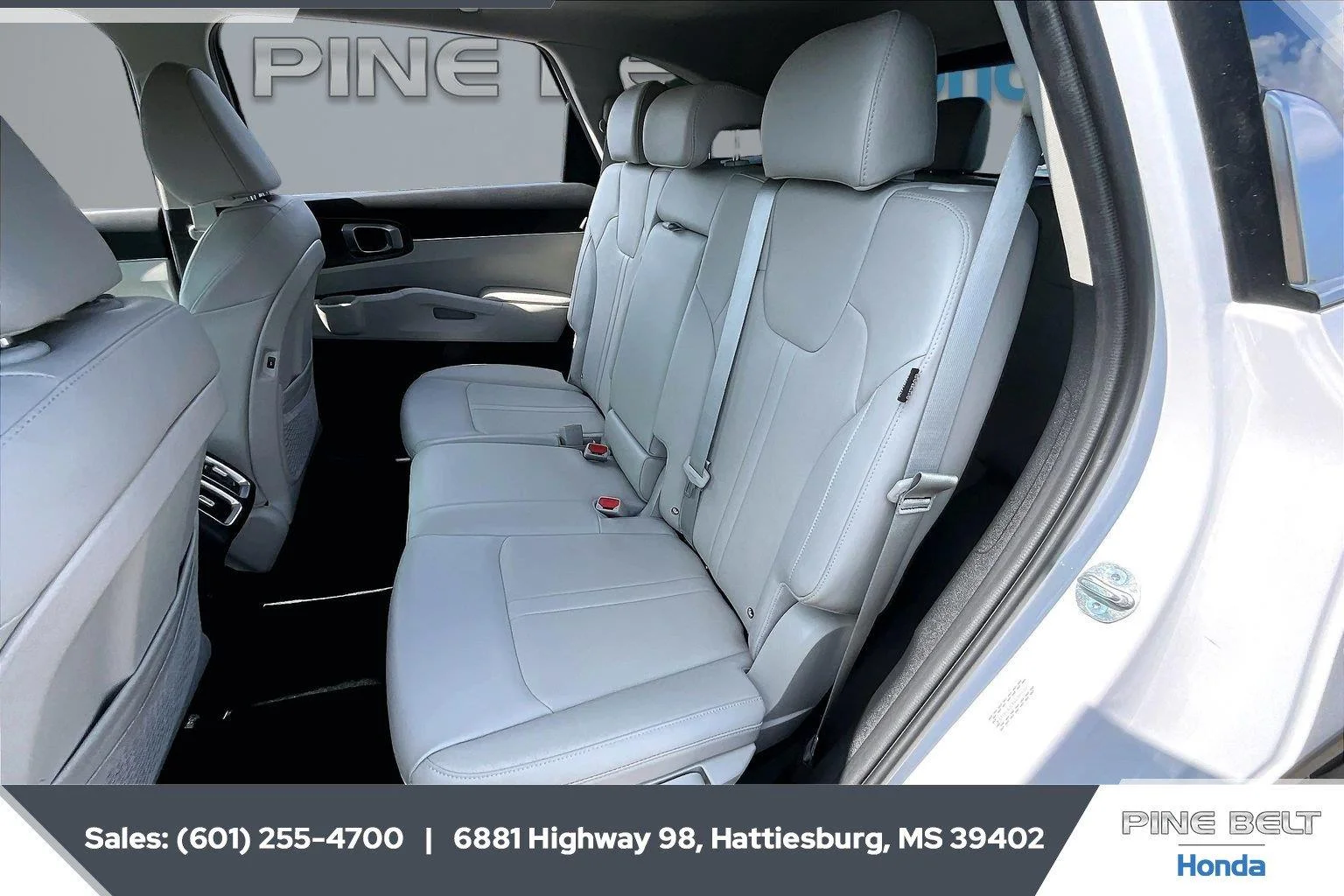 Used 2025 Glacial White Pearl Kia S image 19