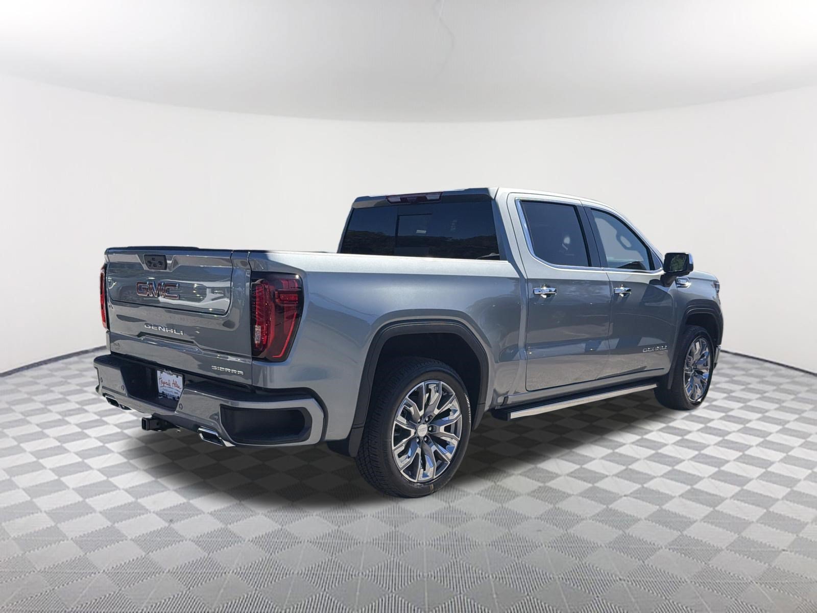 2026 GMC Sierra 1500 Denali - Photo 5