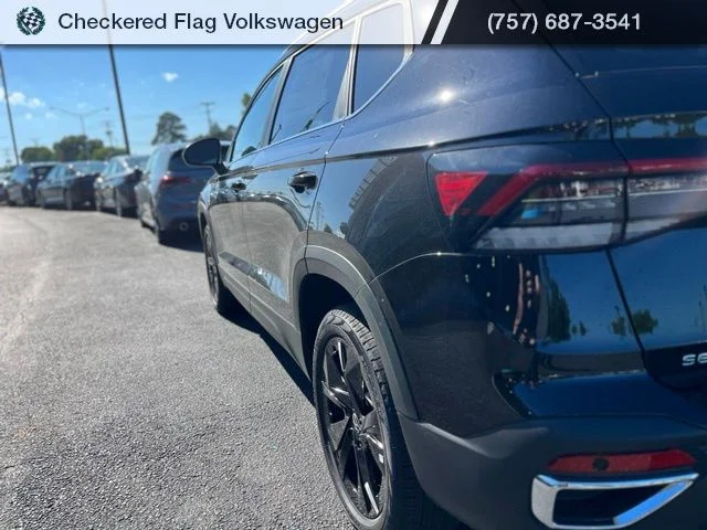 New 2026 Black Volkswagen 1.5T SE image 7