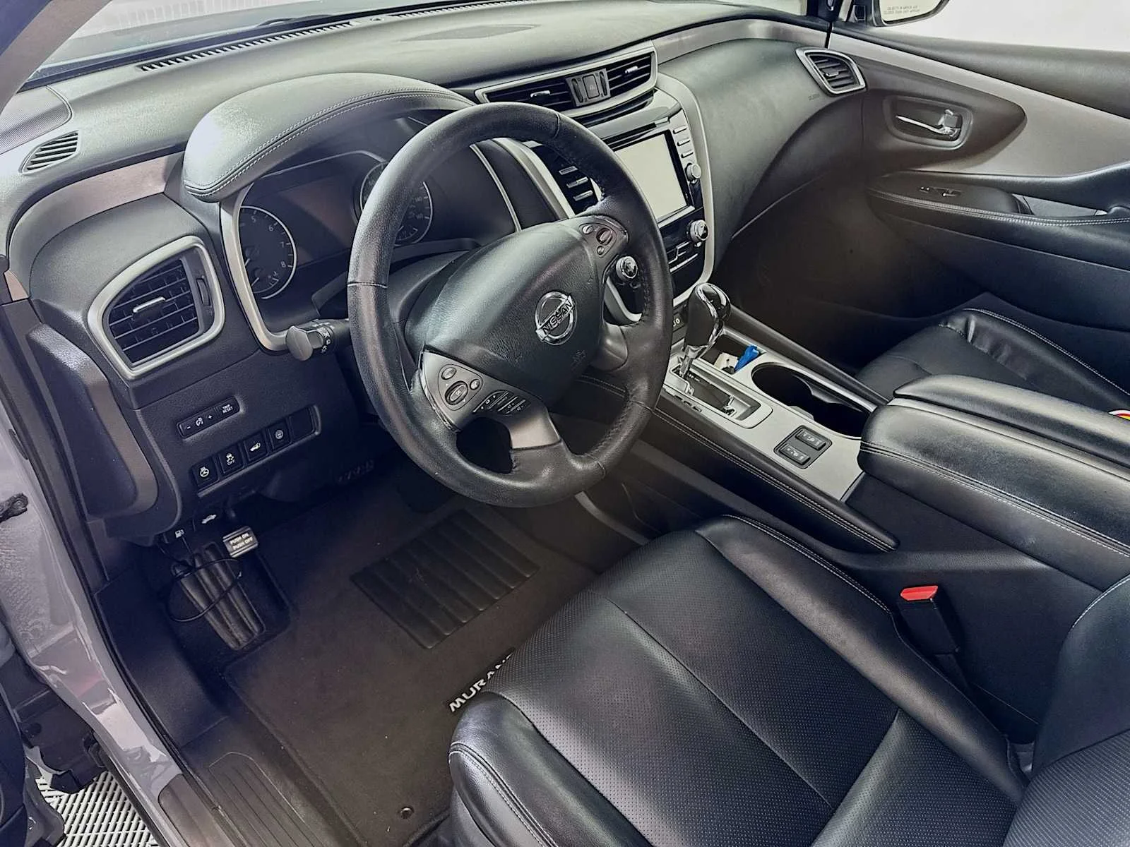 Used 2022 Boulder Gray Pearl Nissan SL image 7