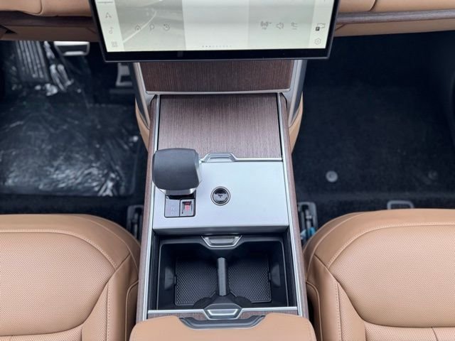 New 2026 Charente Grey Land Rover SE image 27