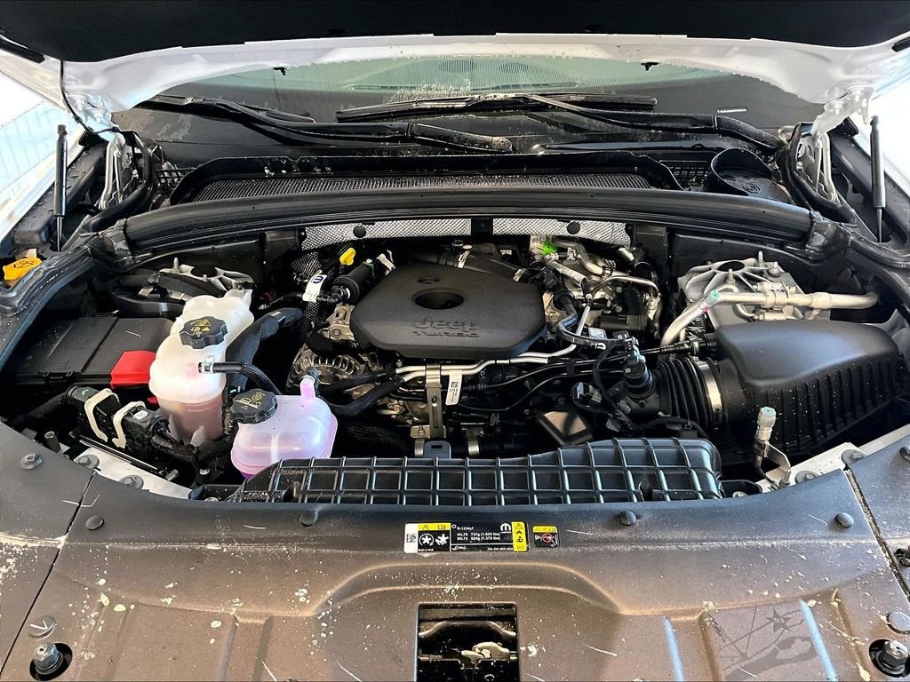 New 2026 Bright White Clearcoat Jeep Laredo image 16