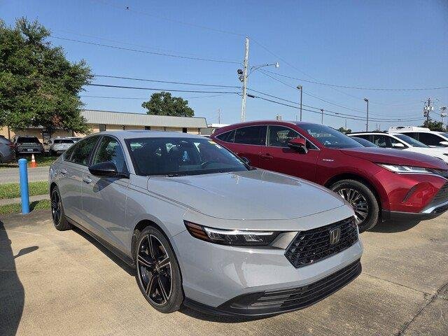 Used 2024 Urban Gray Pearl Honda Sport image 3