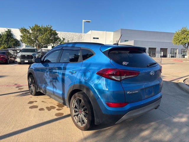 Used 2017 Blue Hyundai Night image 7