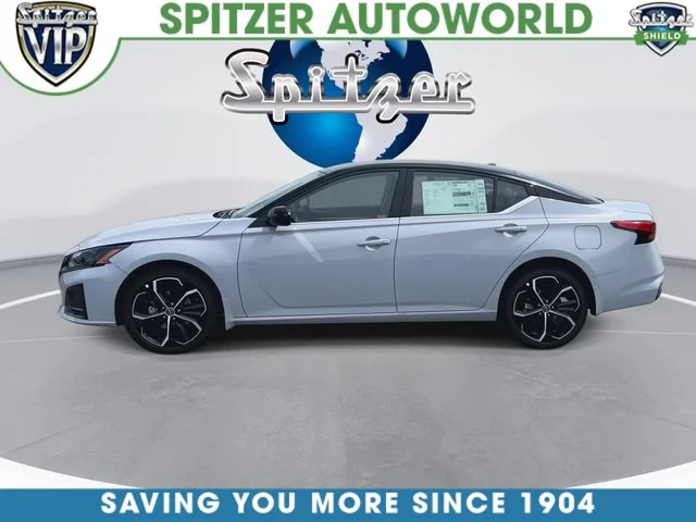 New 2026 Gray Sky Pearl / Super Black Two-tone Nissan SR image 6