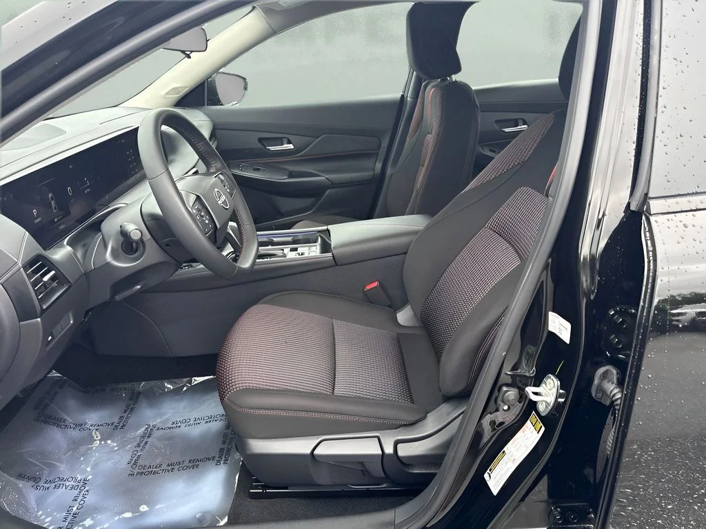 Used 2026 Black Nissan SR image 5