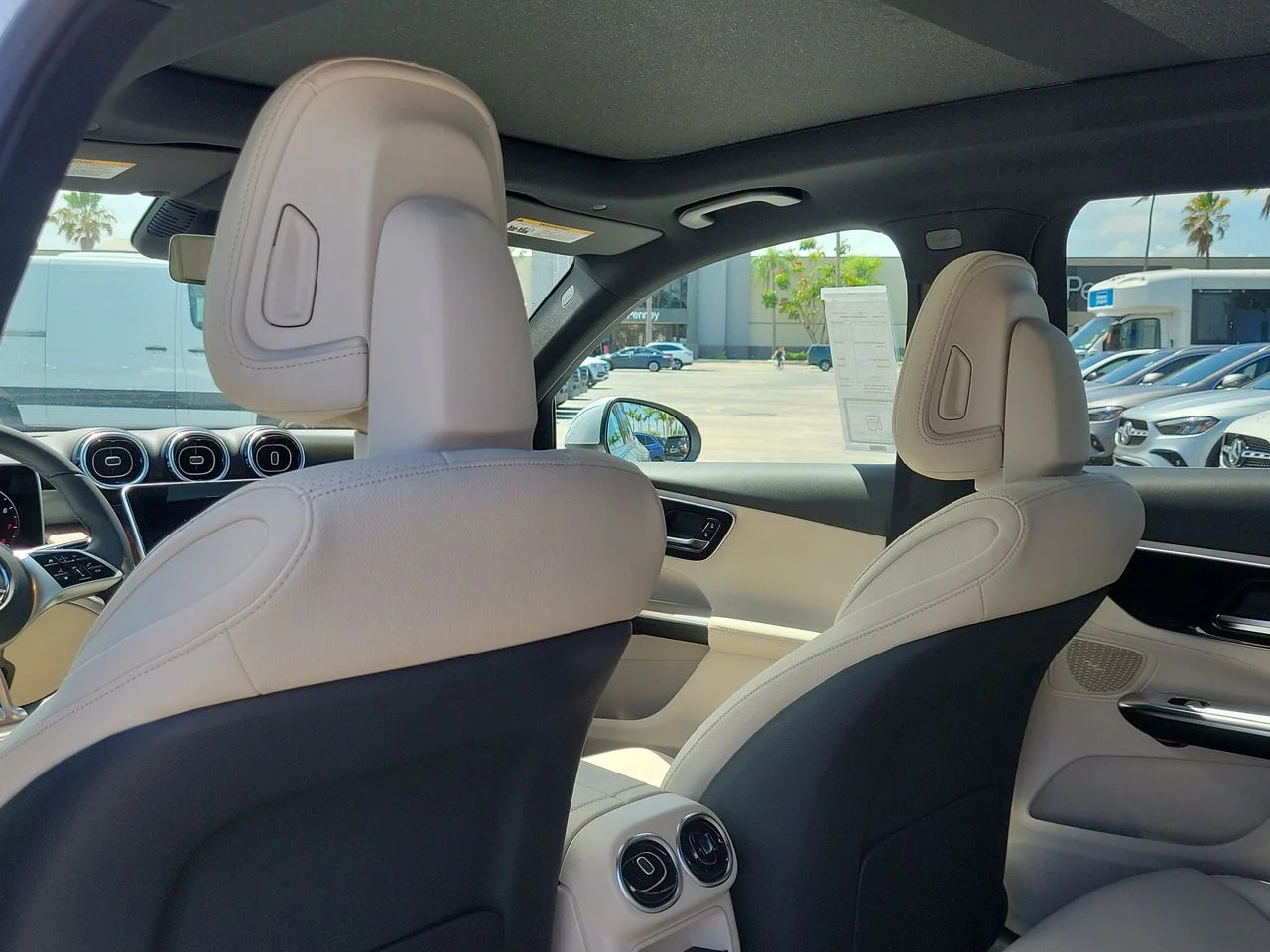 New 2026 Cirrus Silver Metallic Mercedes-Benz GLC 300 image 12