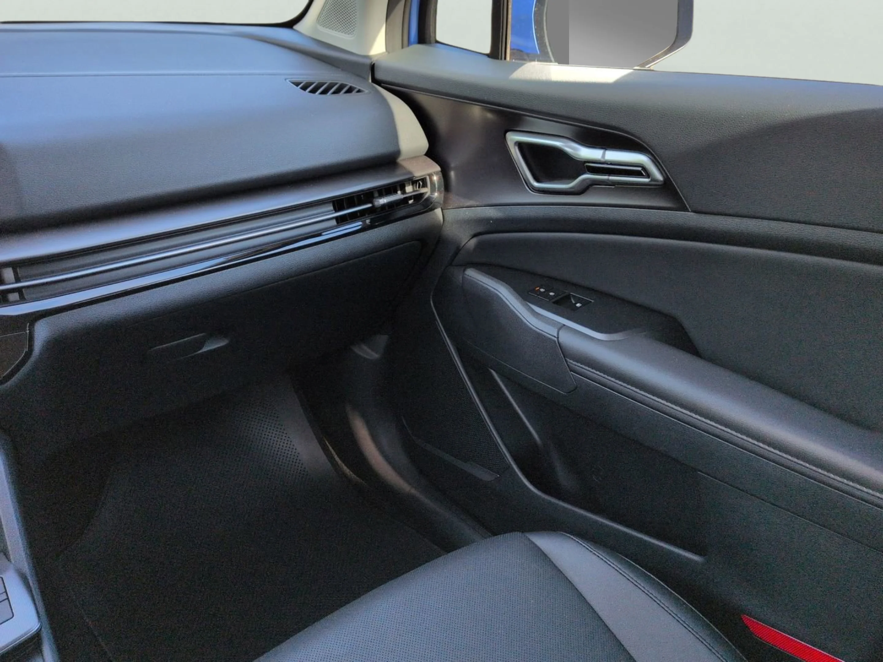 New 2026 Nebular Blue Kia EX image 15
