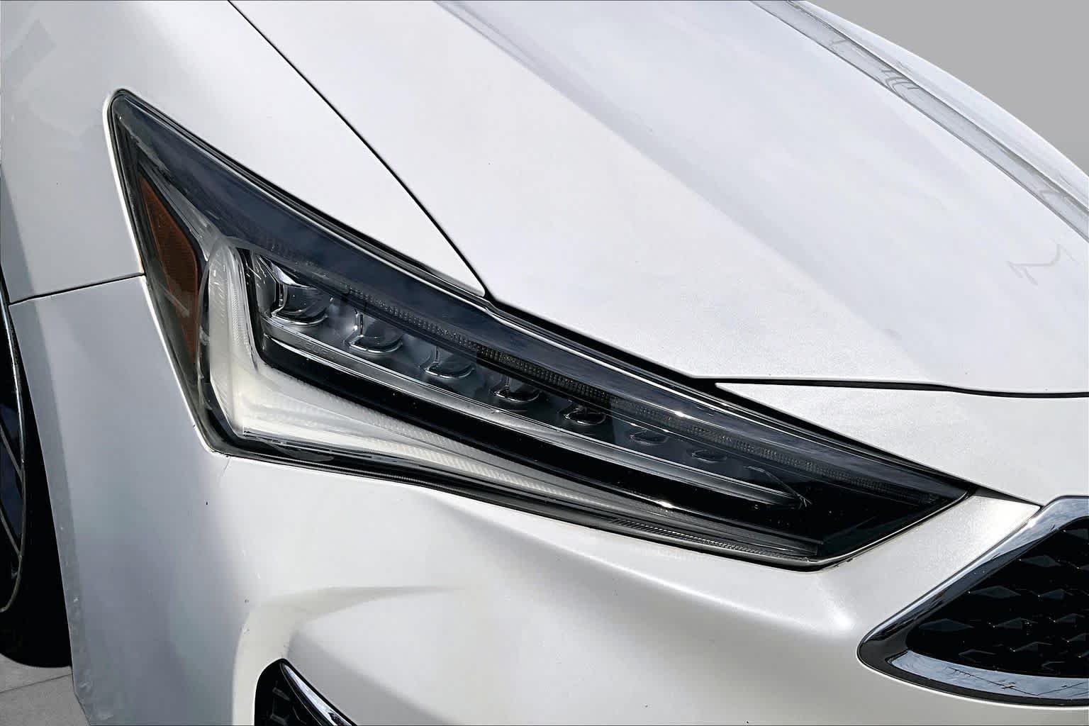 Used 2019 Platinum White Pearl Acura w/Premium Pkg image 28