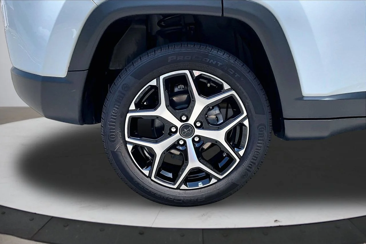 Certified Used 2025 White Jeep Limited image 34