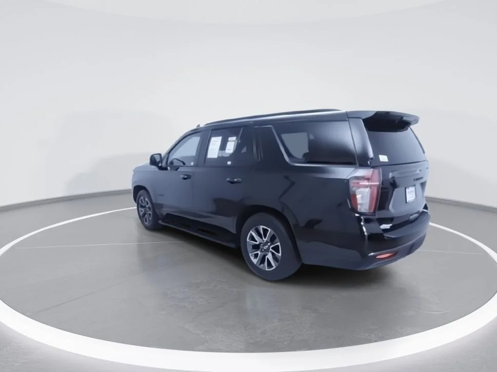 Used 2022 Black Chevrolet Z71 image 5
