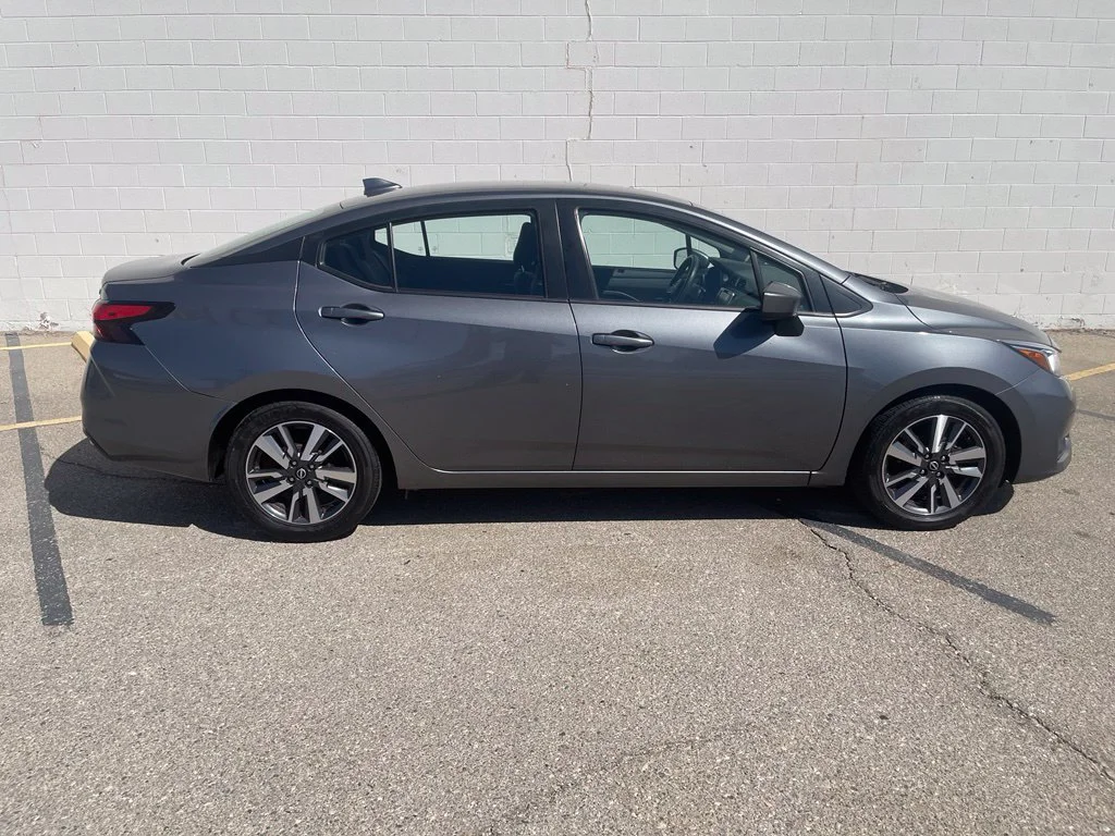 2023 Nissan Versa Sedan SV - Photo 9