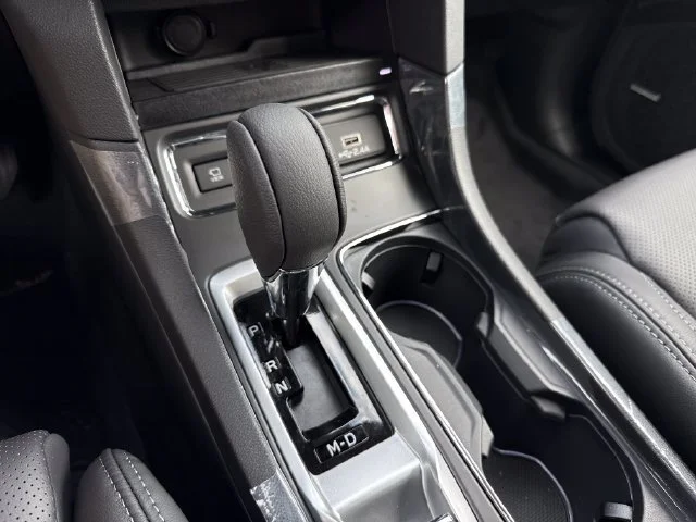 New 2026 Crystal Black Silica Subaru Limited image 30