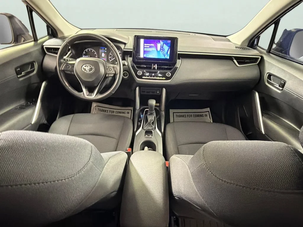 2023 Toyota Corolla Cross LE - Photo 31