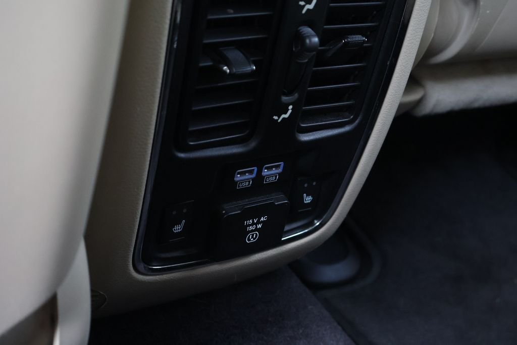 Used 2017 White Jeep Limited image 36