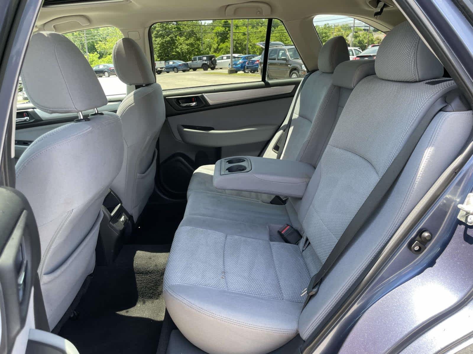 Used 2018 Twilight Blue Metallic Subaru Premium image 19