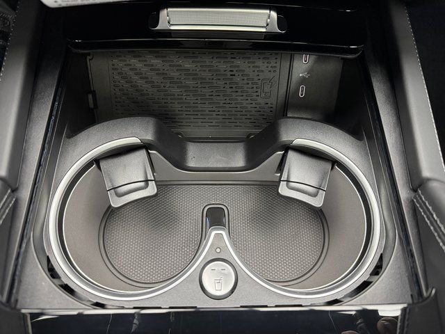New 2026 MANUFAKTUR Silicon Grey Mercedes-Benz GLS 63 AMG® image 16