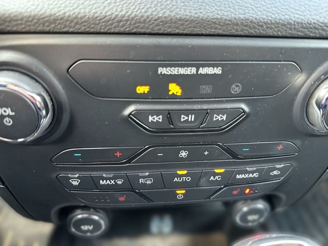 Used 2020 Silver Ford XLT image 20